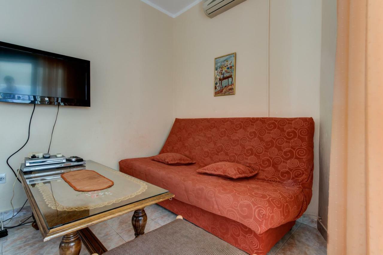 Apartmani Vesna 蒂瓦特 外观 照片