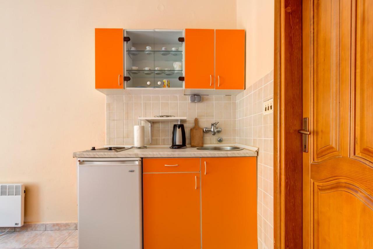 Apartmani Vesna 蒂瓦特 外观 照片