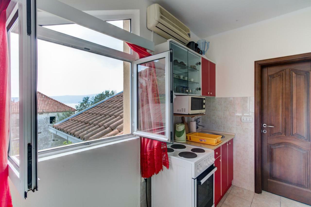Apartmani Vesna 蒂瓦特 外观 照片